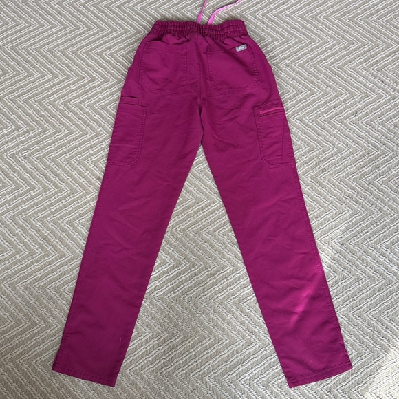 Figs Yola High waisted skinny dark magenta scrubs size XXS - Picture 2 of 4